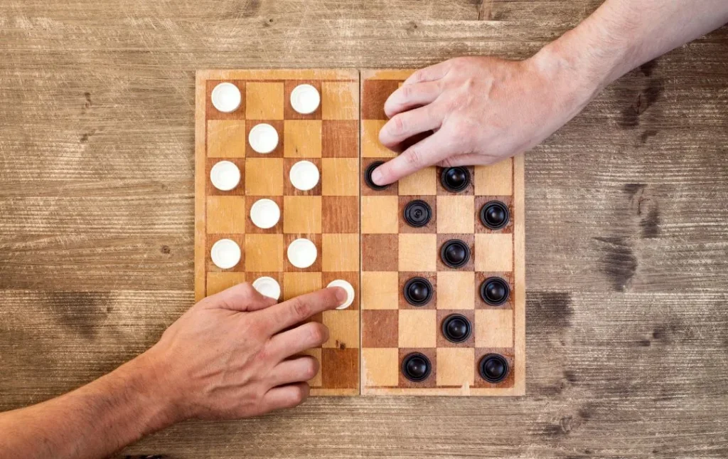 playing Checkers game
